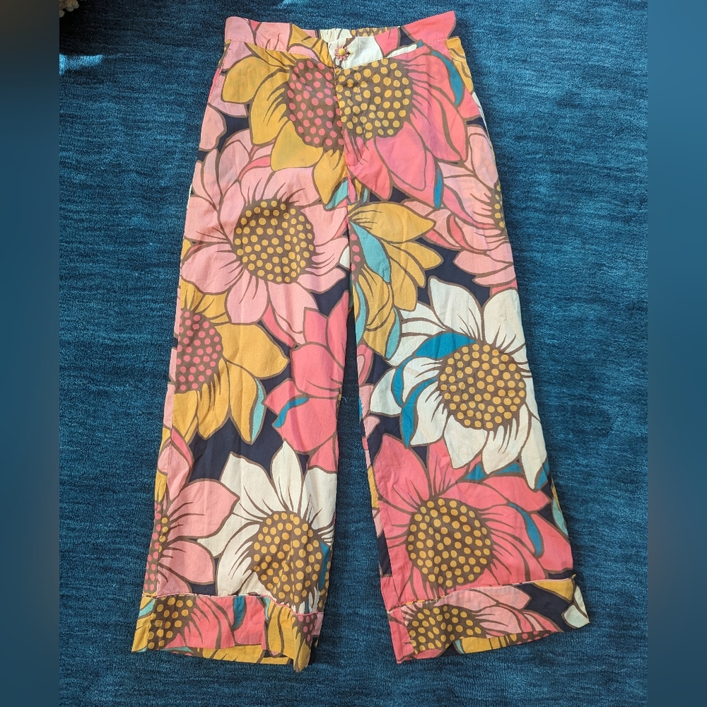Farm Rio sunflower cropped pants